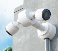 Ubiquiti UniFi Camera Dual Mount - White (UACC-Camera-DM-W)