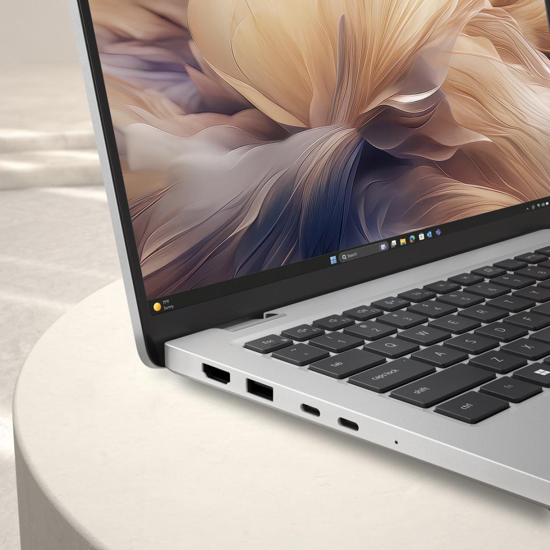 Laptop DELL PRO 14 Plus 14" FHD+, Intel U7-266V, 16GB Ram, 512GB SSD, Integrated Intel Arc graphics, Windows 11 Pro (BTO216_PB14250_EMEA)