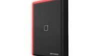 Cititor card Hikvision DS-K1108AE, citeste carduri EM 125 KHz, distanta citire: ≤ 50 mm, comunicare: RS-485, Wiegand (W26, W34) protocol si OSDP protocol, indicator LED de stare si alimentare, tamper, buzzer, alimentare: 12 VDC, IP65, dimensiuni: 123 mm × 88 mm × 21mm (DS-K1108AE)