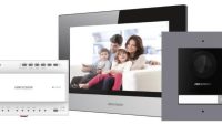 Kit videointerfon IP Hikvision DS-KIS702, conexiune pe 2 fire, pentru o singura familie, componenta kit: post exterior DS-KD8003-IME2/Surface x 1buc, post interior DS-KH6320-WTE2 x 1buc, distribuitor 4 canale DS- KAD704 x 1buc, sursa alimentare x 1 buc, TF card memorie 16GB x 1buc. Descriere (DS-KIS702Y)