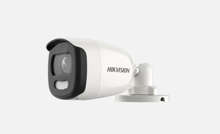 Camera supraveghere Hikvision Turbo HD DS-2CE10HFT-F28(2.8mm); 5MP, ColorVu - imagini color pe timp de noapte, senzor: 5 MP CMOS, rezolutie: 2560 (H) × 1944 (V) 5MP@20fps, iluminare: 0.0005 Lux @ (F1.0, AGC ON), 0 Lux cu lumina alba, lentila fixa: 2.8mm, distanta iluminare 20 metri cu ajutorul (DS-2CE10HFT-F28)