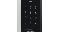 Cititor de carduri si tastatura Hikvision DS-K1102AEK, Pro series, suporta caduri EM frecventa: 125 KHz, conectivitate: RS-485 si  protocol Wiegand (W26/ W34), distanta de citire: ≤ 50 mm, LED stare,12 taste, beeper, Watchdog, alimentare: 12 VDC, dimensiuni: 121 mm × 86.5 mm × 14 mm, IP64, greutate (DS-K1102AEK)