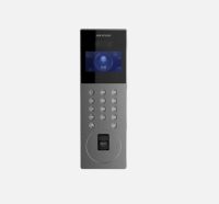 Videointerfon de exterior IP cu recunoastere faciala si amprenta digitala Hikvision DS-KD9203-FE6, recunoaste pana la 5000 imagini faciale, 5000 amprente digitale, 25000 carduri,10000 utilizatori, deschidere faciala (suporta anti-spoofing), amprenta si card, distanta recunoastere faciala 2metri (DS-KD9203-FE6)