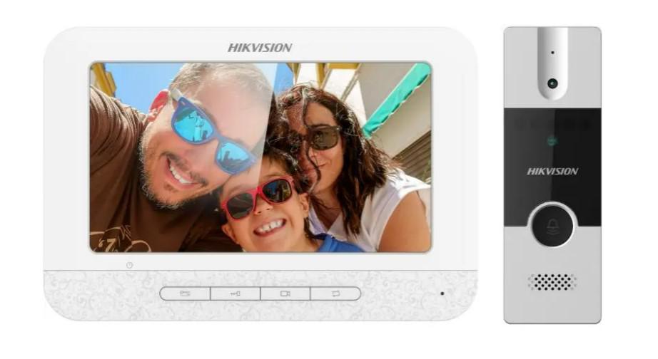 Set videointerfon color Hikvision DS-KIS202T; montaj pe 4fire; setulesteformat din post exterior DS-KB2411-IM si monitorinteriorDS- KH2220;Descriere post exterior DS-KB2411-IM : PostvideointerfonexterioHikvision DS-KB2411-IM; instalare pe 4 fire;PinholeCamerawith1920 × 1080@ 25 fps, Video Intercom (DS-KIS202T)