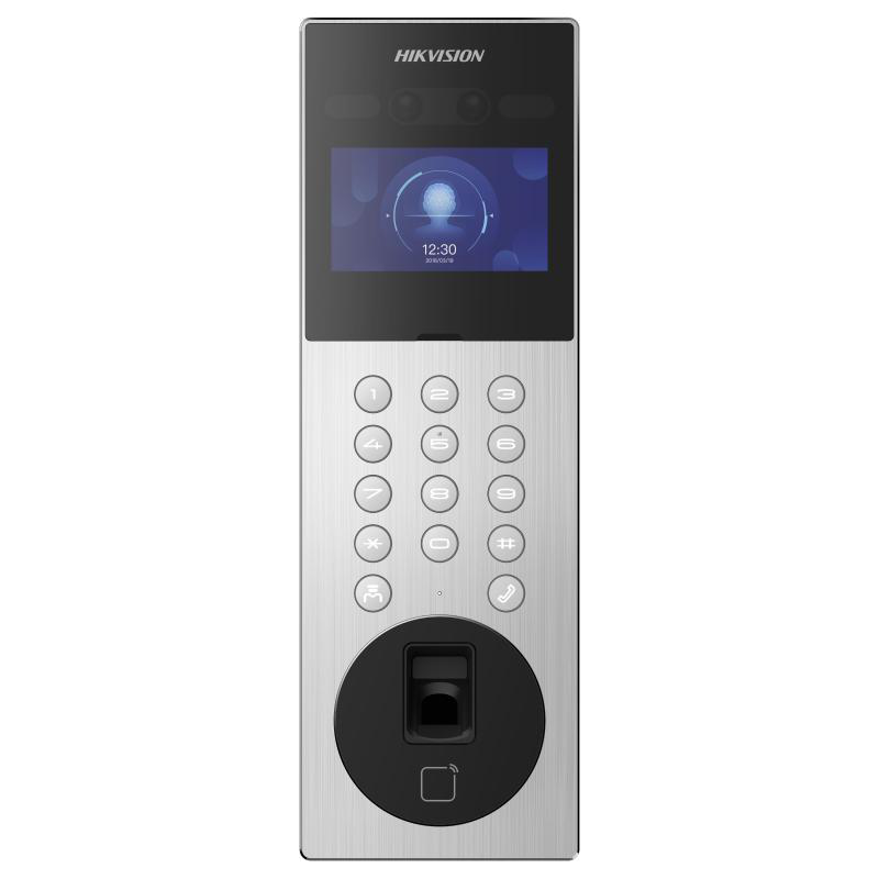 Videointerfon de exterior IP cu recunoastere faciala si amprenta digitala Hikvision DS-KD9203-MFE6, recunoaste pana la 5000 imagini faciale, 5000 amprente digitale, 50000 carduri,10000 utilizatori, deschidere faciala, amprenta si card, configurare remote via web, ecran 4.3-inch colorful LCD, camera (DS-KD9203-MFE6)