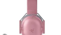 Casti Razer Blackshark V2 X cu fir pentru PlayStation, frecventa 12 Hz – 28 kHz, sensibilitate 100 dB, izolare fonica pasiva, frecventa de raspuns microfon: 100 Hz – 10 kHz, interfata jack 3.5 mm, roz (RZ04-03241400-R3G1)
