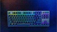 Tastatura Razer DeathStalker V2 Pro Tenkeyless, wireless, bluetooth, cu fir, conectivitate Razer™ HyperSpeed Wireless (2.4 Ghz), Bluetooth, sau Type-C, switch Razer™ Low-Profile Optical Switches (Linear), butoane programabile, optiune gaming mode, iluminare Razer Chroma™ RGB, customizabil cu 16.8 (RZ03-04370100-R3M1)