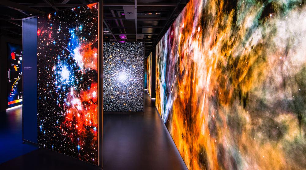 Videoproiector profesional Optoma ZU820TST, DLP laser 30.000 ore, WUXGA 1920* 1200, 8.200 lumeni, 3.000.000:1, 16:10/ 16:9/ 4:3, dimensiune maxima imagine 1.27m ~ 25.4m (50" ~ 1000"), distanta de proiectie 0.79 m- 6.21 m, zoom 1.26, HDBaseT, 2* HDMI, VGA, 3D sync, audio in/ out, USB-A power 1.5A (W9PD7L901VZ1) - imagine 2