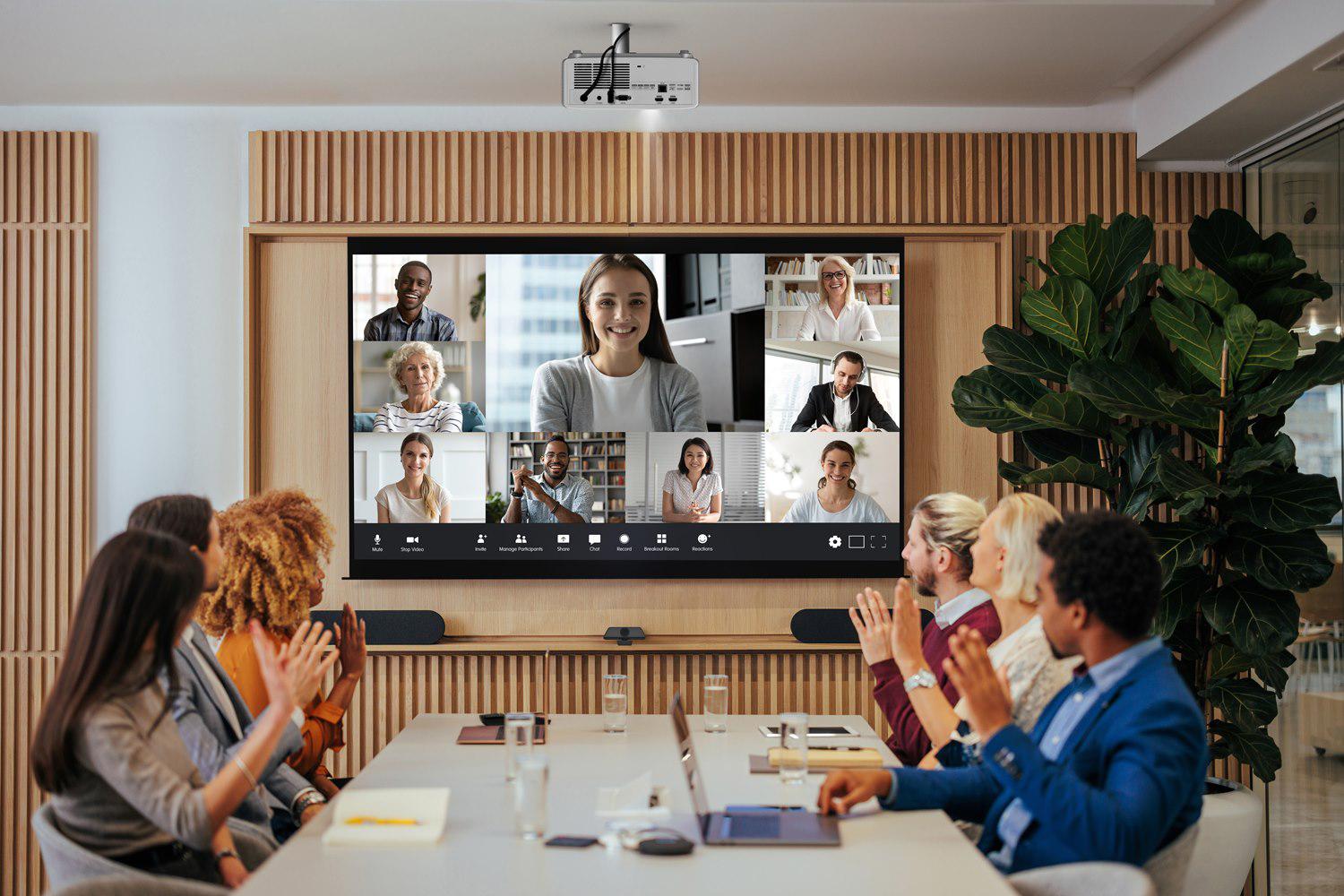 Videoproiector Optoma ZH462, FHD 1920* 1080, 5.000 lumeni, 3.000.000:1, 16:9/4:3/ 16:10, laser 30.000 ore, distanta maxima de proiectie 8 m, zoom 1.3, 2* HDMI, audio, USB-A power 1.5A, RS232, RJ45, 29- 31 dB, Full 3D, Security bar, Kensington Lock, protejare cu parola, IP6X, functionare 24/7, rotire (E9PD7M201EZ3)