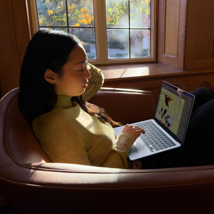 MacBook Air 13.6" Retina/Apple M5 (CPU 10-core, GPU 10-core, NeuralEngine16-core)/24GB/1TB - Starlight - INT KB (No Adapter) - 2026 (MDHD4RO/A) - imagine 5