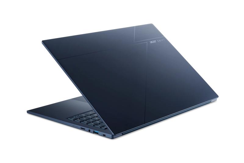 Laptop Consumer Acer Swift Go 16 AI, cu procesor Ryzen AI 7 445, 16'' OLED, 16 GB LPDDR5x, 1 TB, AMD Radeon 840M, Windows 11 Home, 2 ani Garantie (NX.JX9EX.004)
