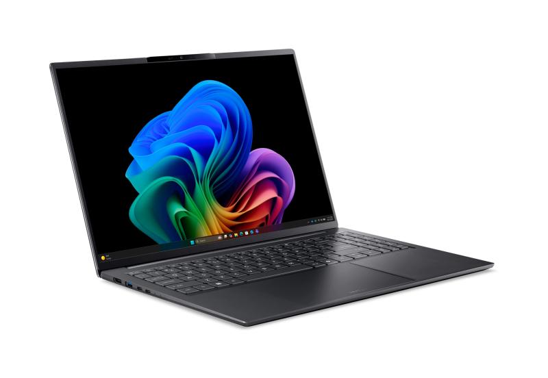 Laptop Consumer Acer Swift Go 16 AI, cu procesor Intel Core Ultra 7 355, 16'' OLED, 16 GB LPDDR5x, 512 GB, Intel, Windows 11 Home, 2 ani Garantie (NX.JWNEX.00E)