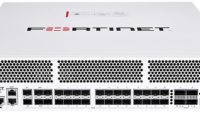 FortiGate 3500G Hardware plus FortiCare Premium and FortiGuard Enterprise Protection 1 an (FG-3500G-BDL-809-12)